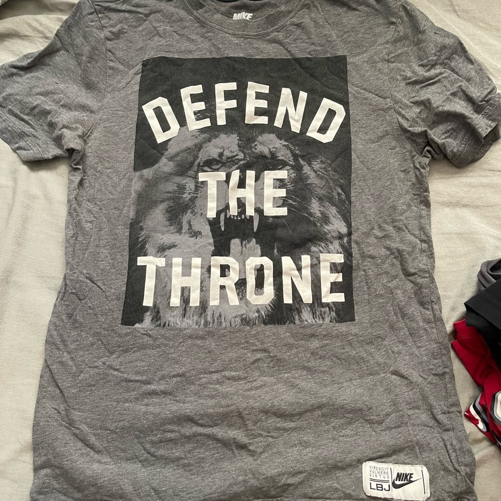 Lebron James T shirt